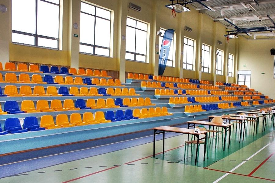Scaune stadion WO-06 perete dublu de spătar